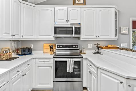 90 Bald Head Cliff Road York ME 03902