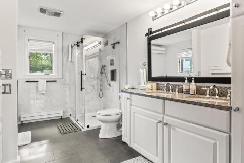 90 Bald Head Cliff Road York ME 03902