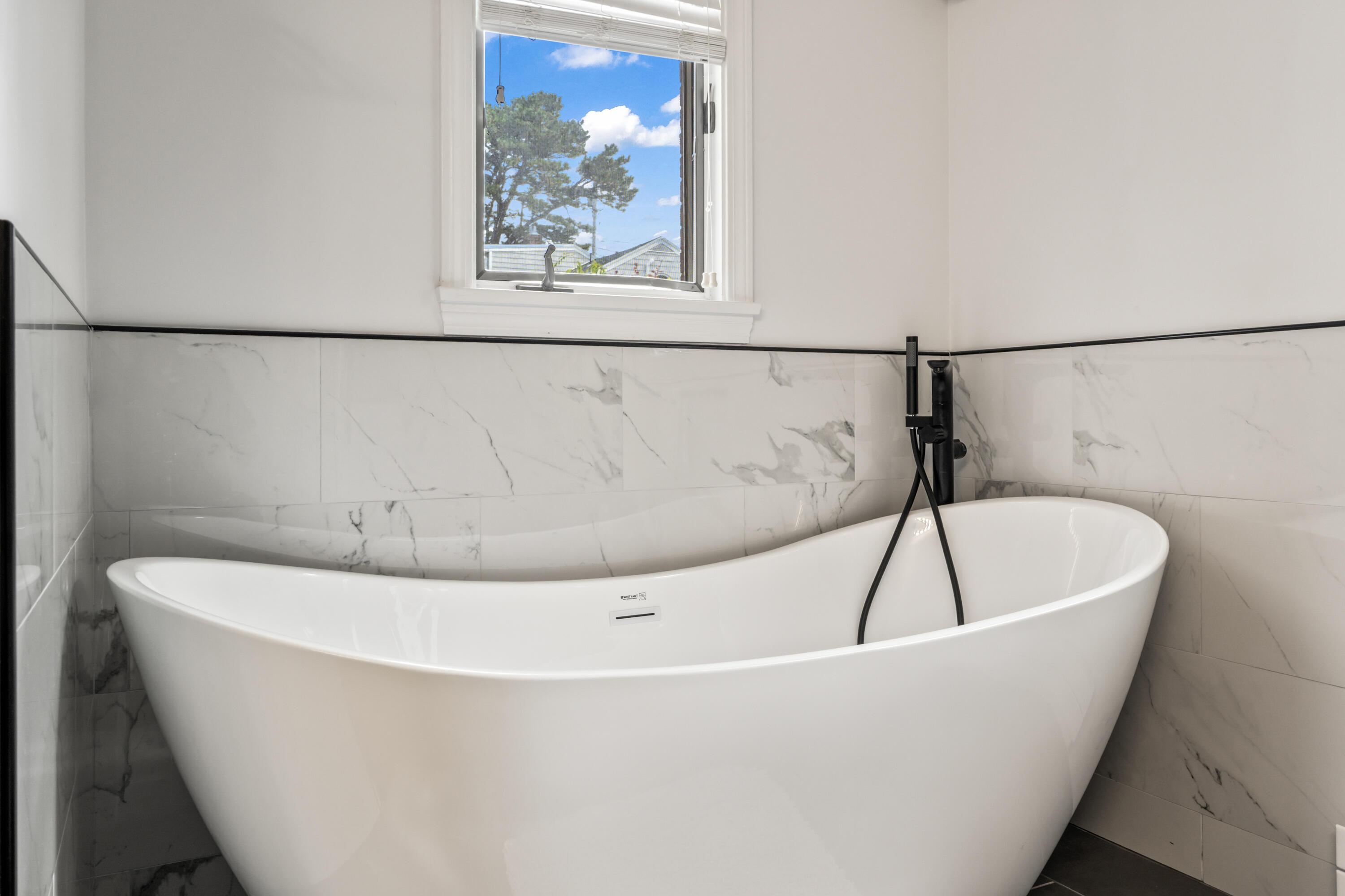 90 Bald Head Cliff Road York ME 03902