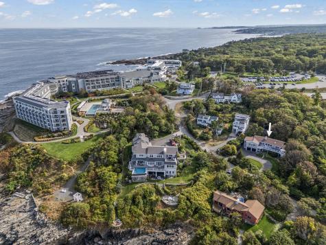 90 Bald Head Cliff Road York ME 03902