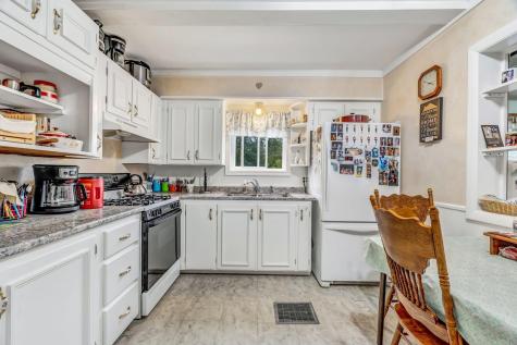 619 Main Road Eddington ME 04428