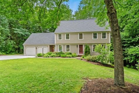 325 Oakwood Drive Yarmouth ME 04096