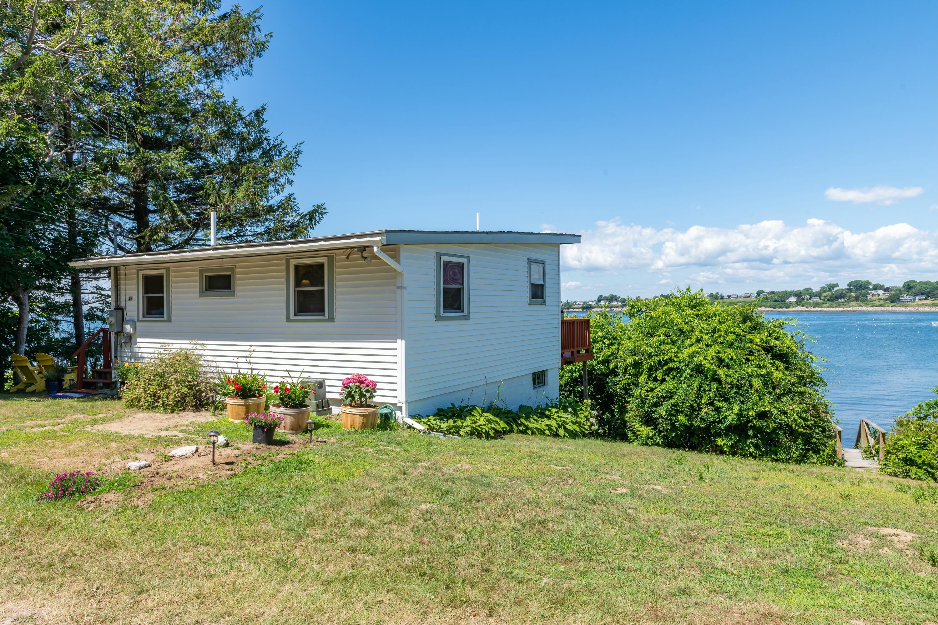 43 West Shore Road Harpswell ME 04003