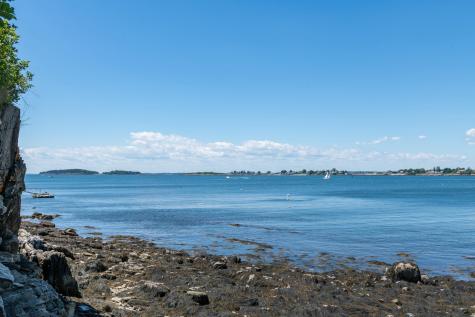 43 West Shore Road Harpswell ME 04003