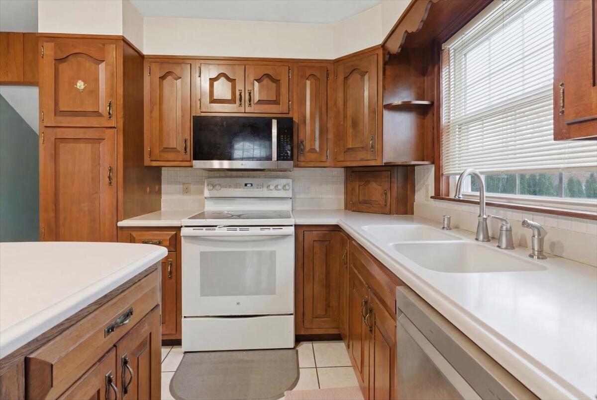 37 Stevens Street Lewiston ME 04240