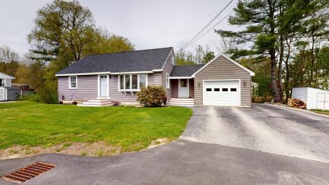 17 Orchard Circle Lewiston ME 04240