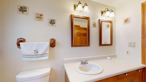 17 Orchard Circle Lewiston ME 04240
