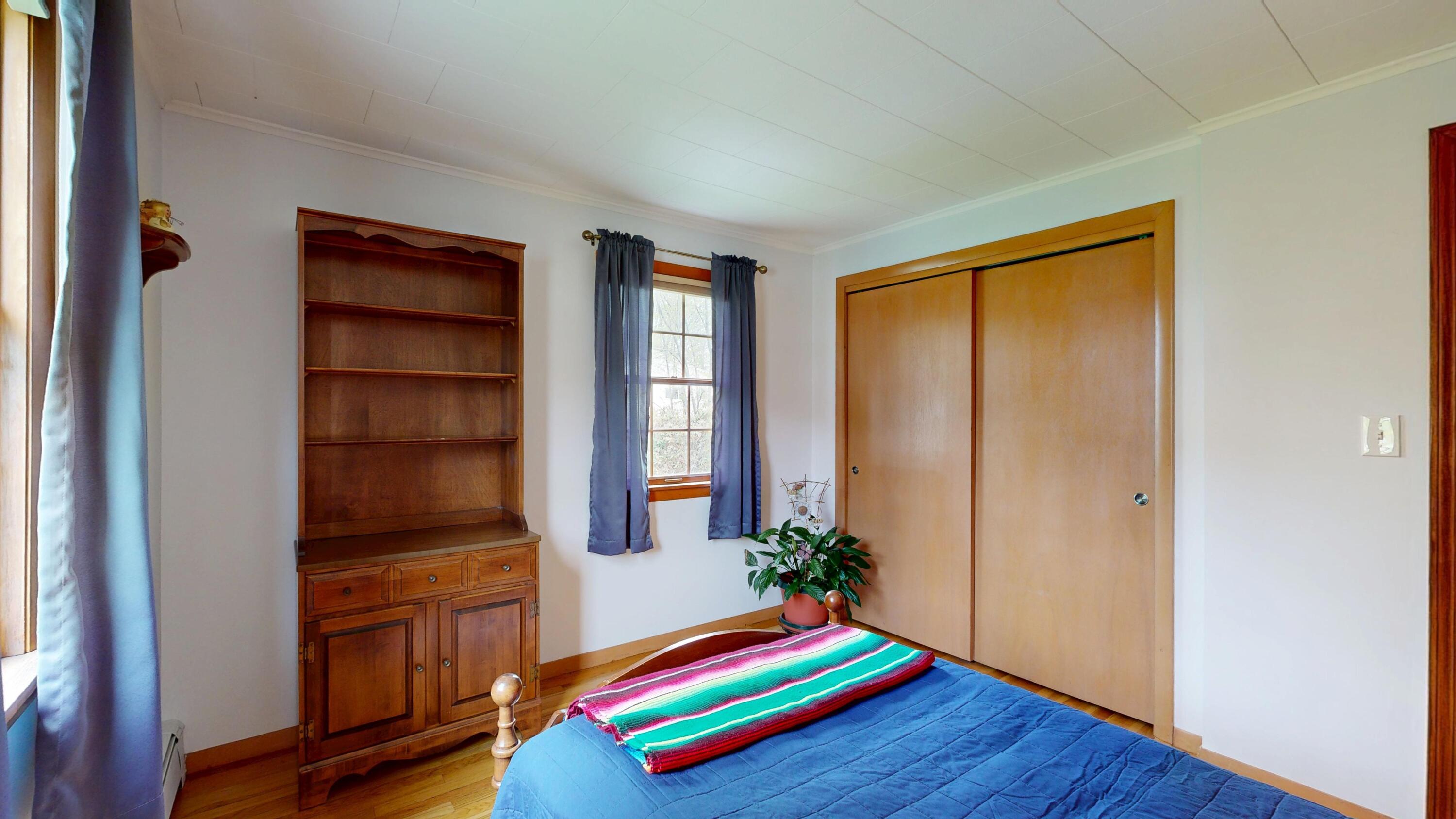 17 Orchard Circle Lewiston ME 04240