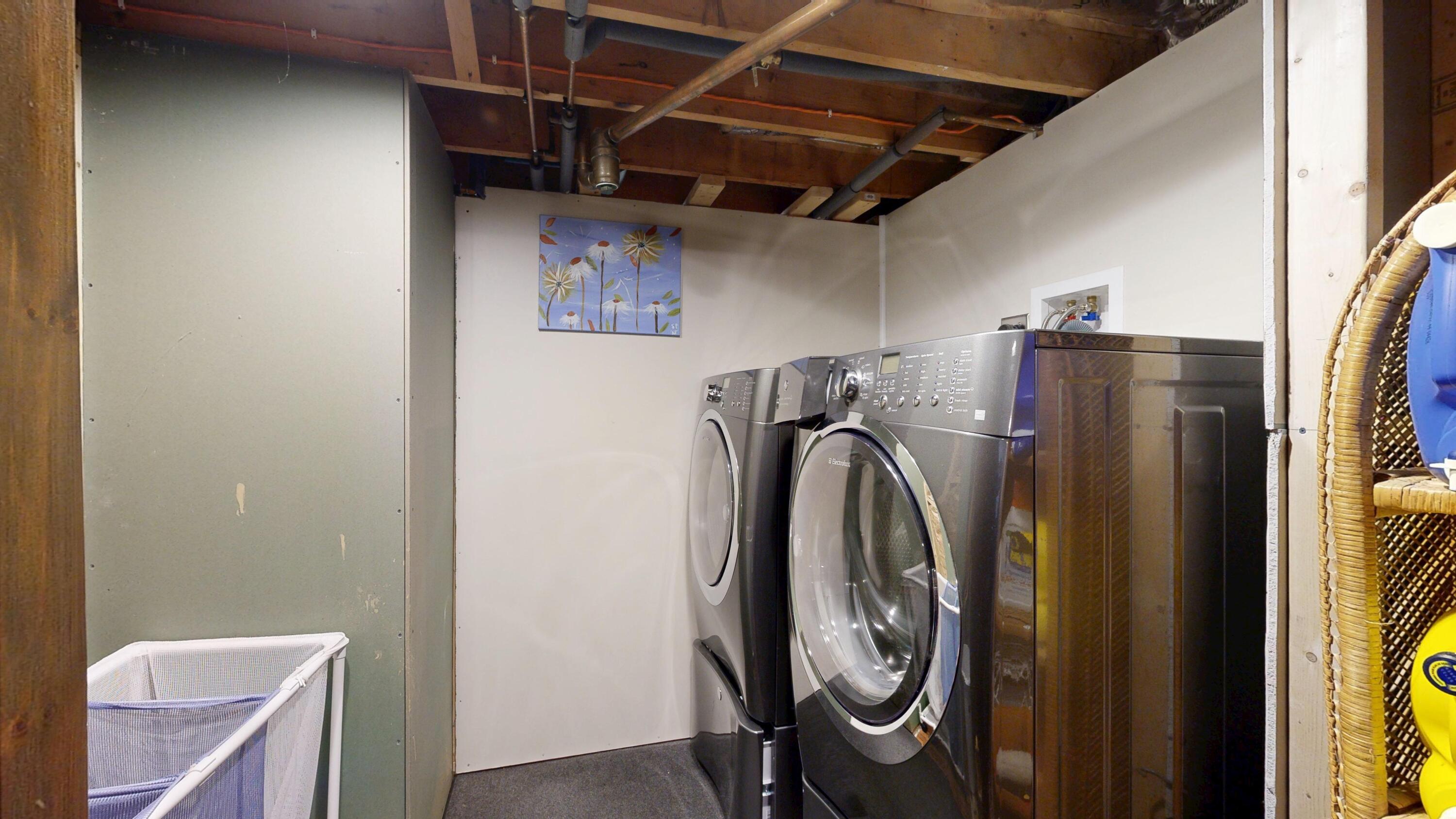 17 Orchard Circle Lewiston ME 04240
