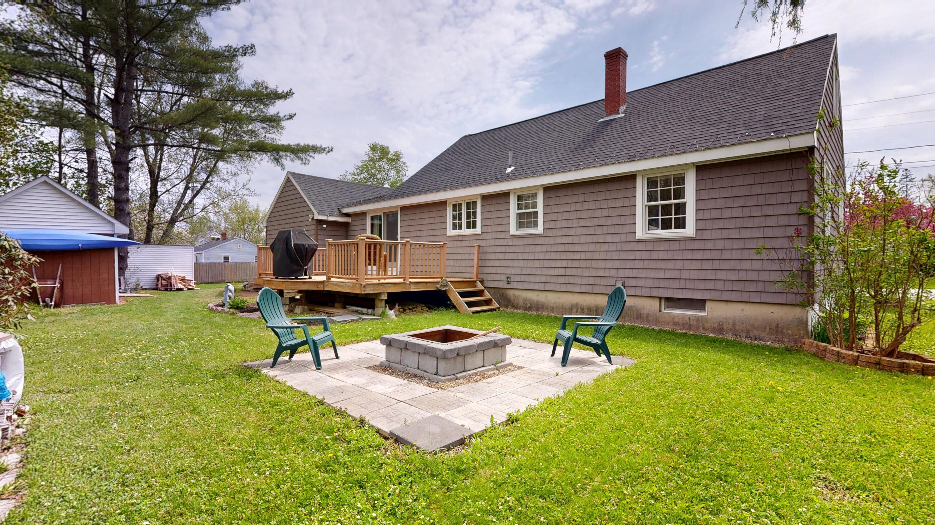 17 Orchard Circle Lewiston ME 04240