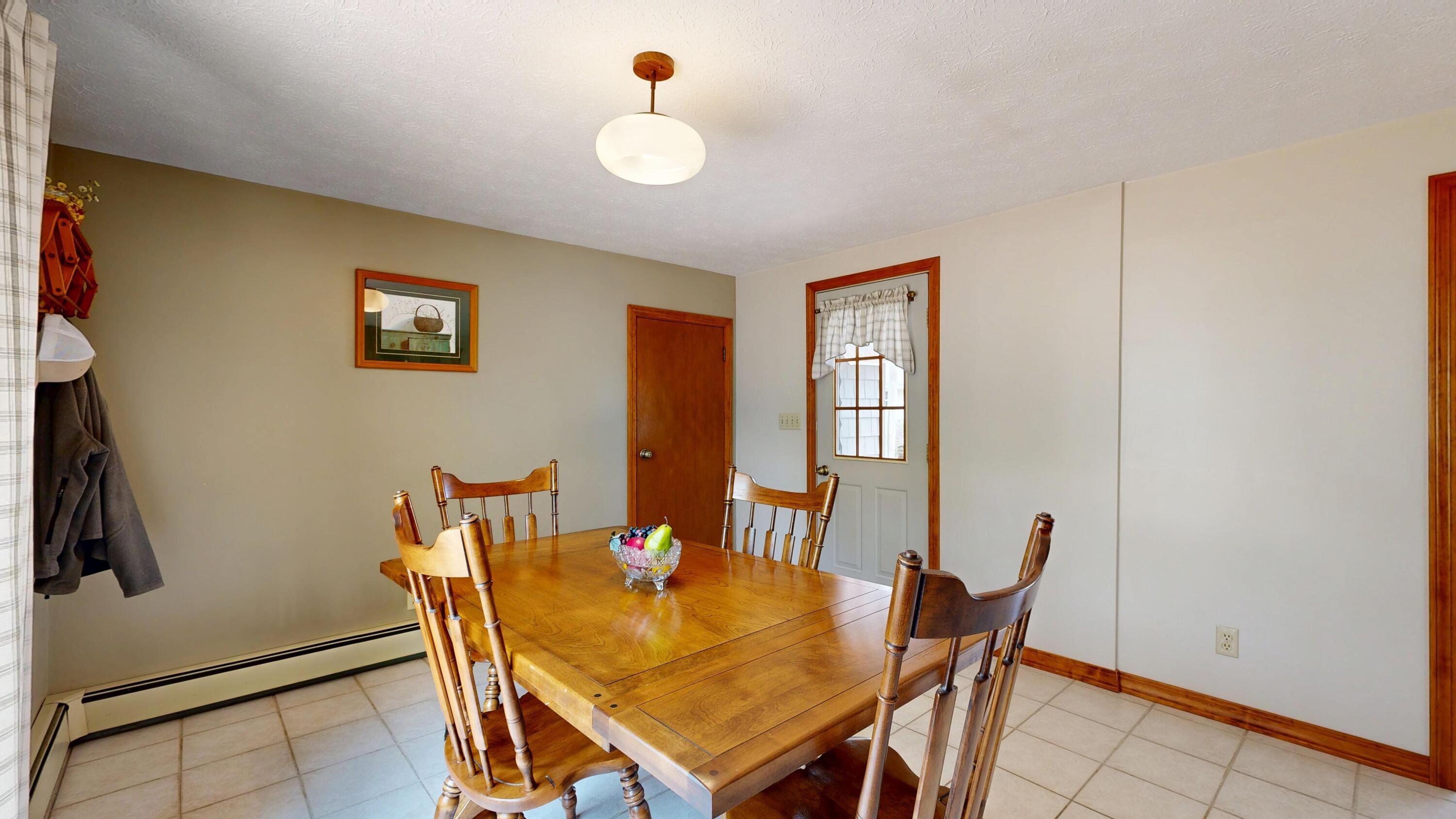 17 Orchard Circle Lewiston ME 04240