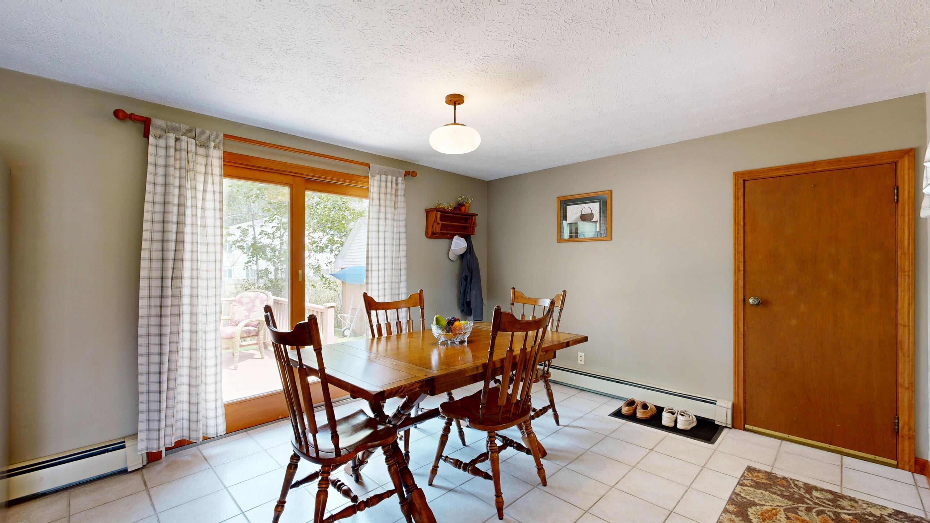 17 Orchard Circle Lewiston ME 04240