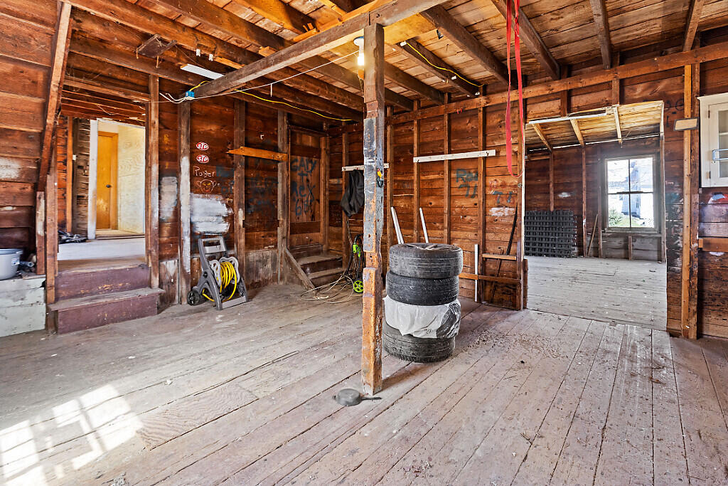 102 Main Street Skowhegan ME 04976