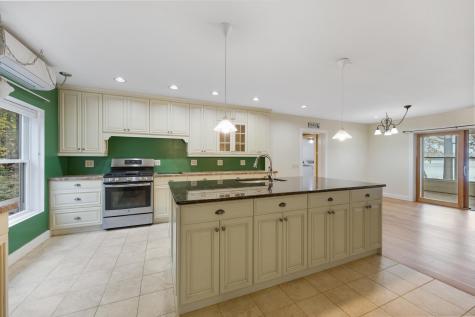 5 Mallard Lane Bradley ME 04411