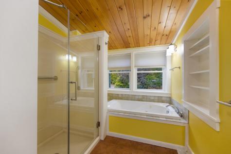 5 Mallard Lane Bradley ME 04411