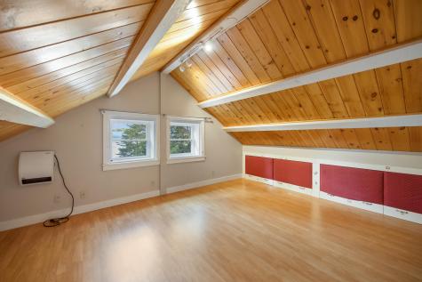 5 Mallard Lane Bradley ME 04411