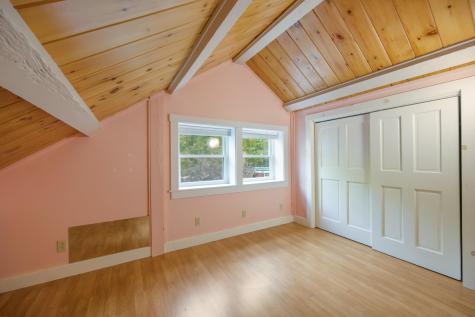 5 Mallard Lane Bradley ME 04411