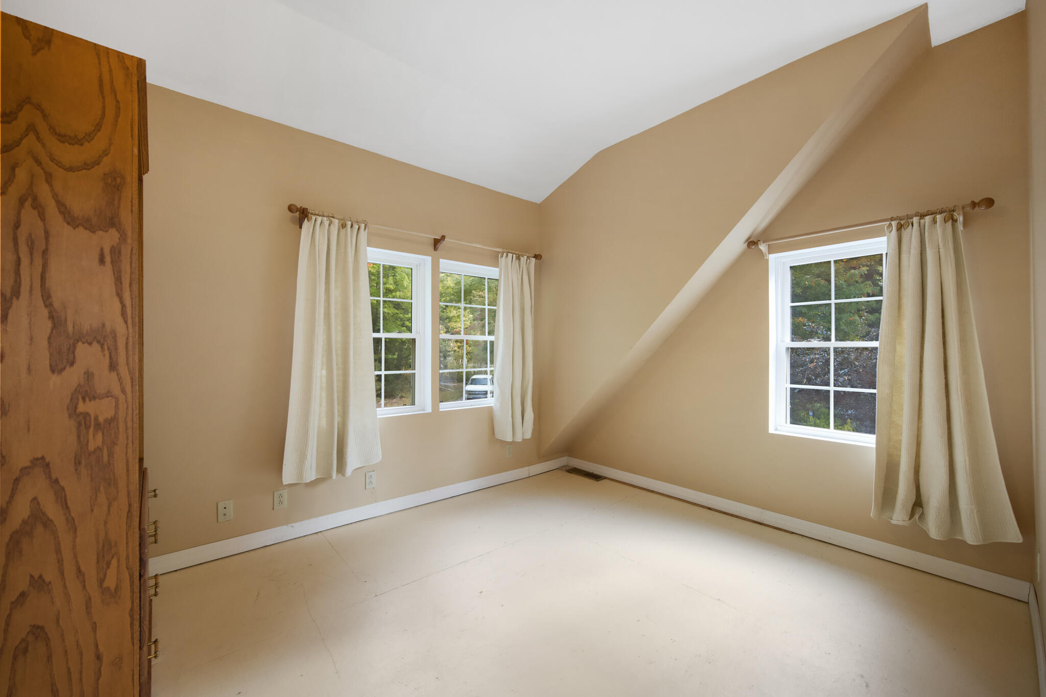 5 Mallard Lane Bradley ME 04411