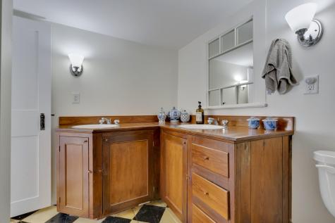 992 Pequawket Trail Baldwin ME 04091