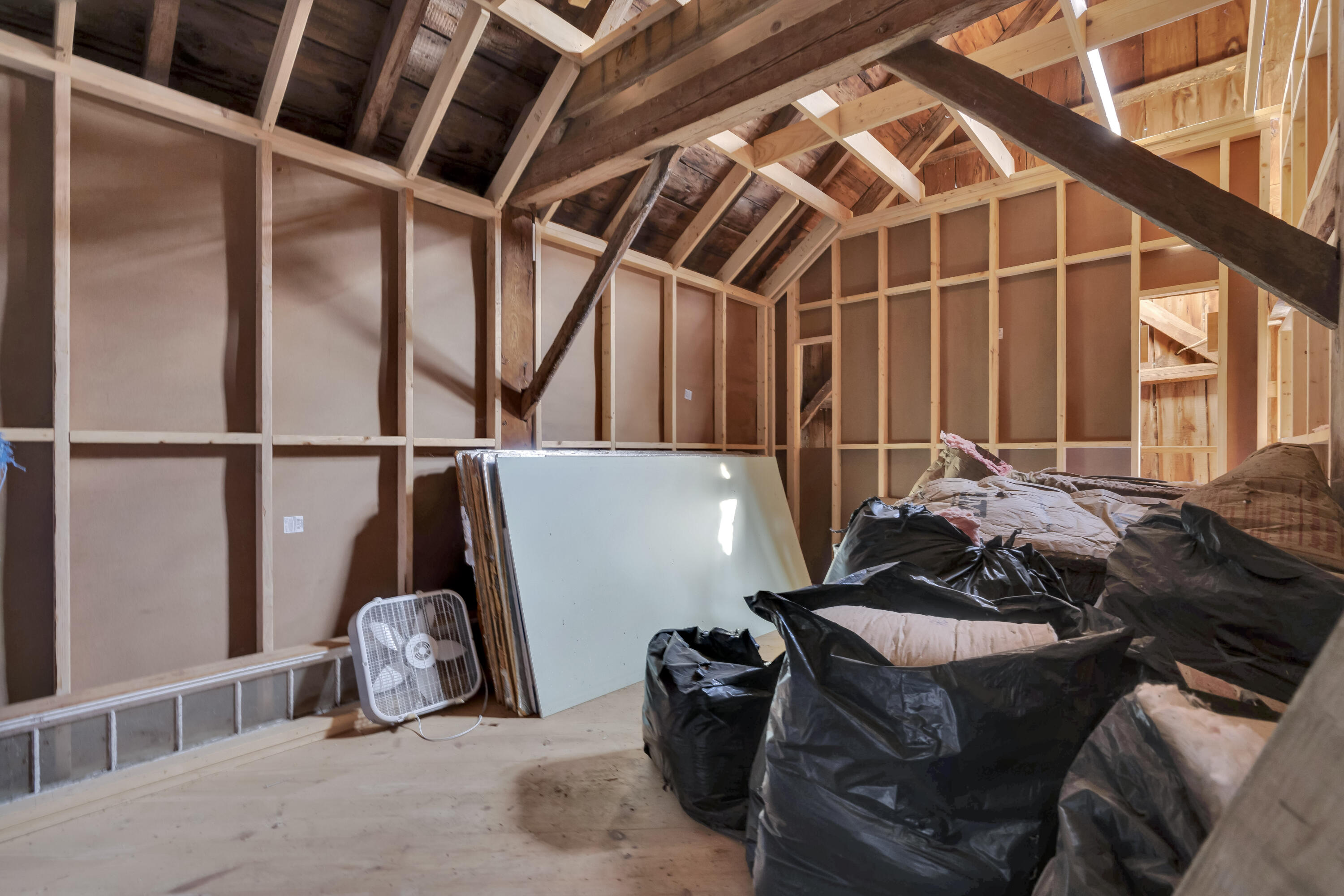 992 Pequawket Trail Baldwin ME 04091