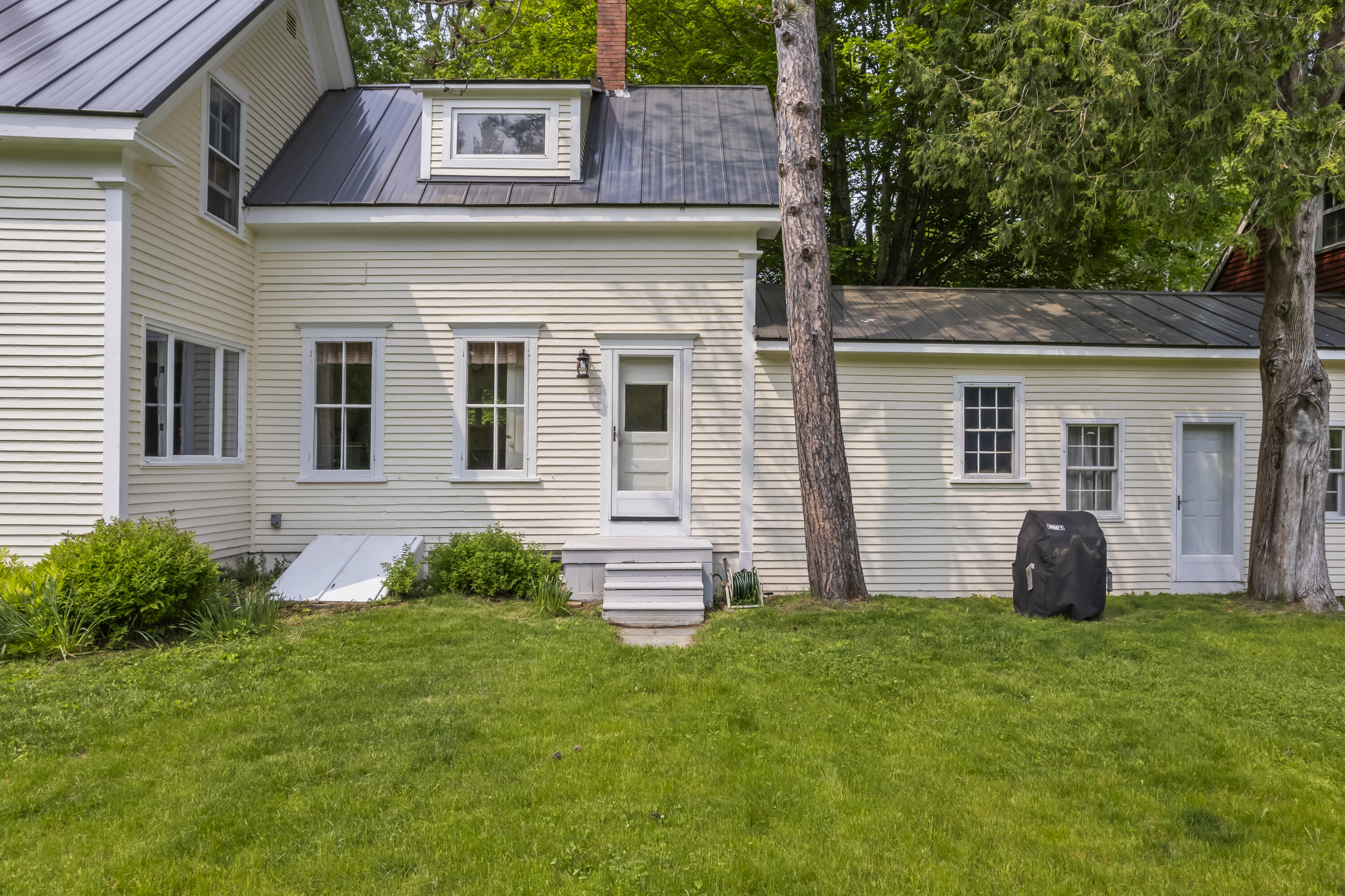 145 Pork Point Road Bowdoinham ME 04008