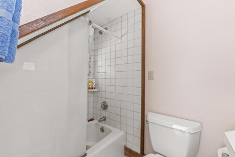 145 Pork Point Road Bowdoinham ME 04008