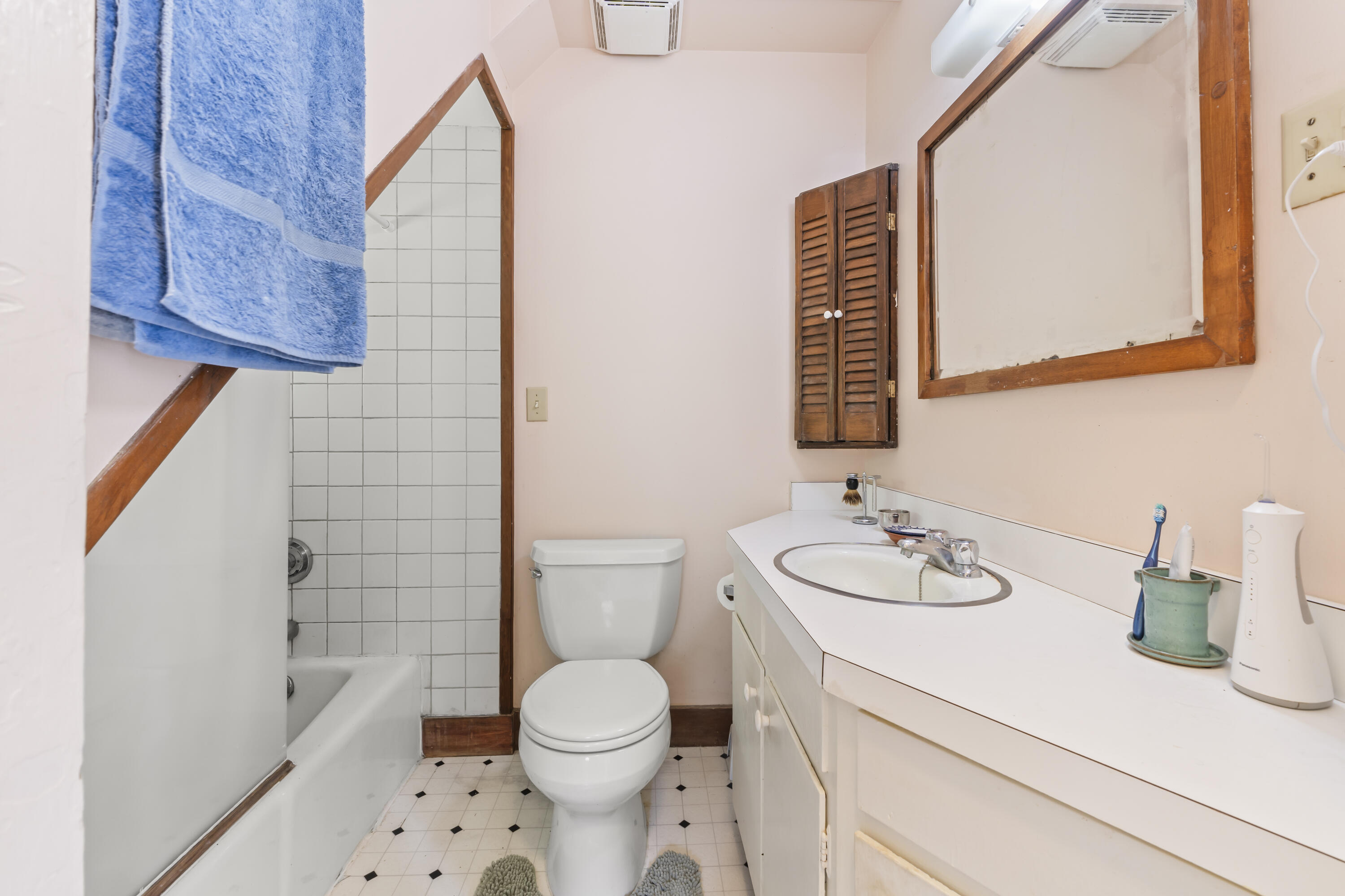 145 Pork Point Road Bowdoinham ME 04008