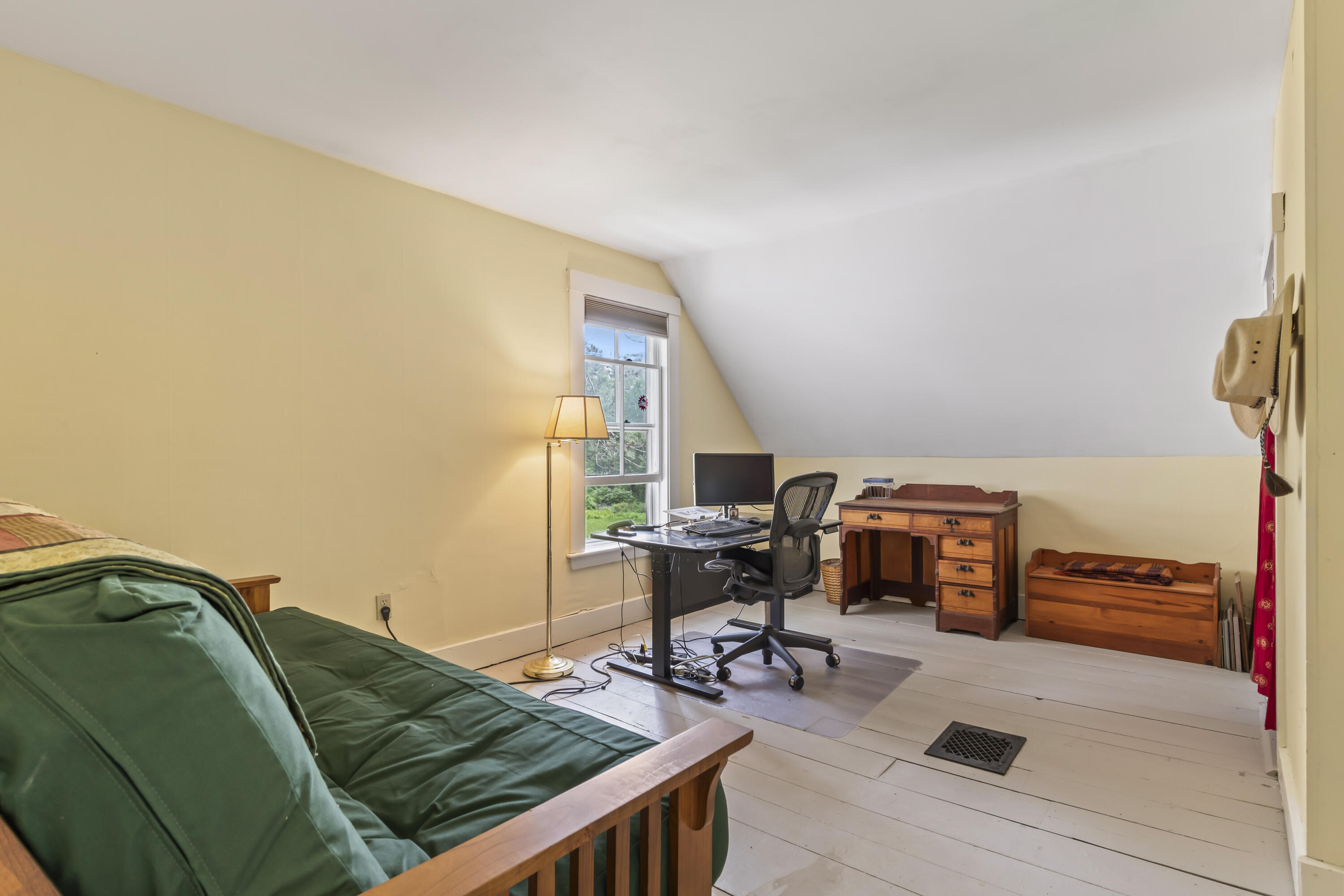 145 Pork Point Road Bowdoinham ME 04008