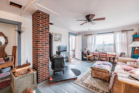 195 Pleasant Street Oxford ME 04270