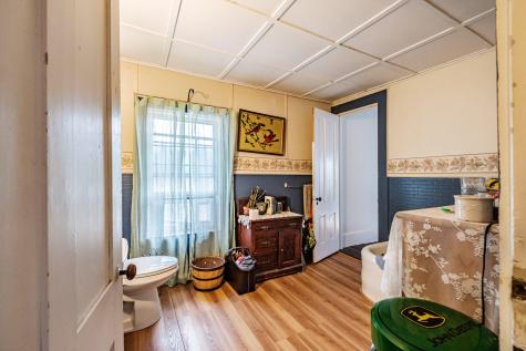 195 Pleasant Street Oxford ME 04270