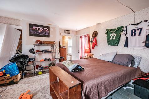 195 Pleasant Street Oxford ME 04270