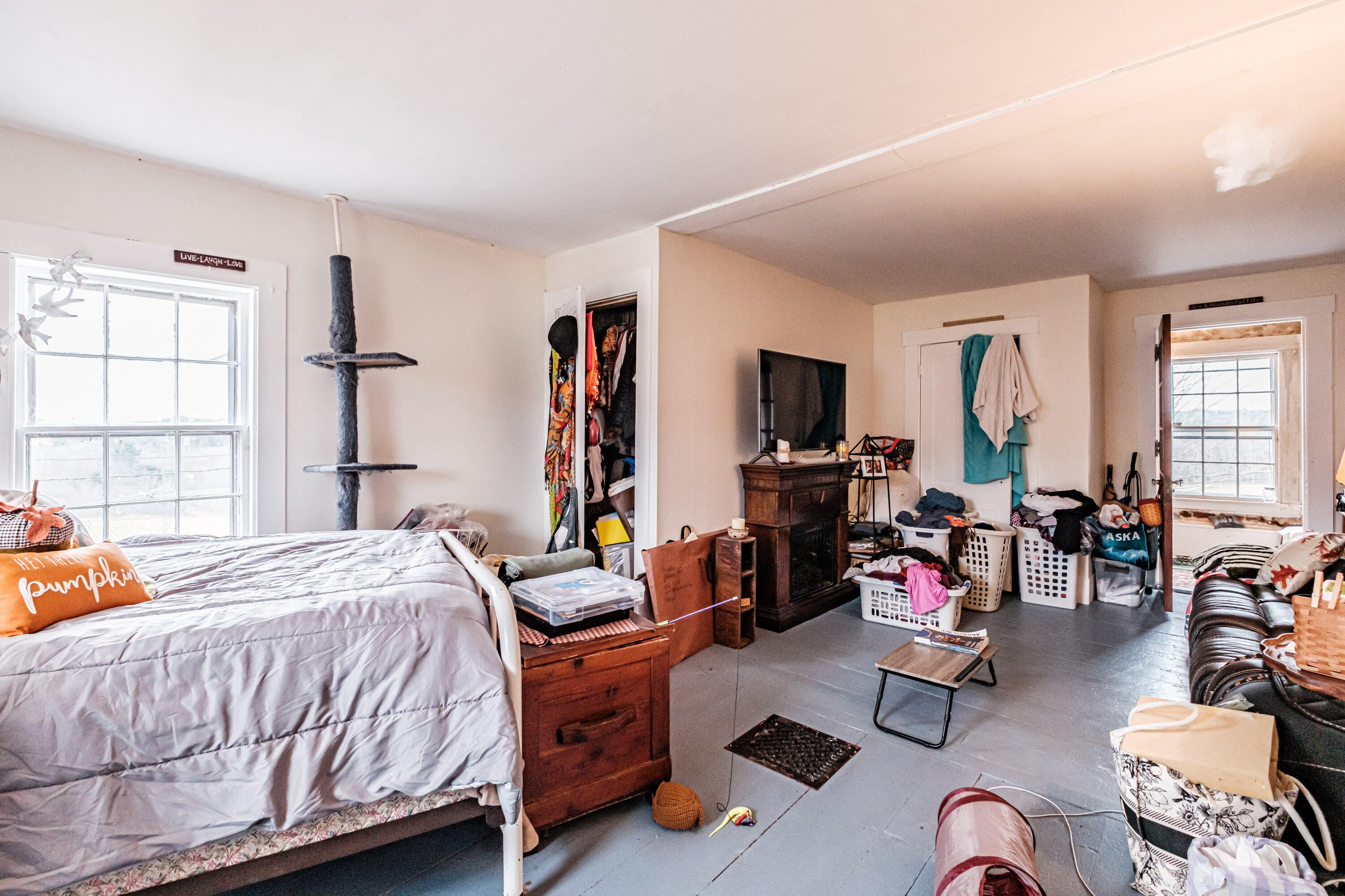 195 Pleasant Street Oxford ME 04270