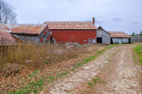 195 Pleasant Street Oxford ME 04270