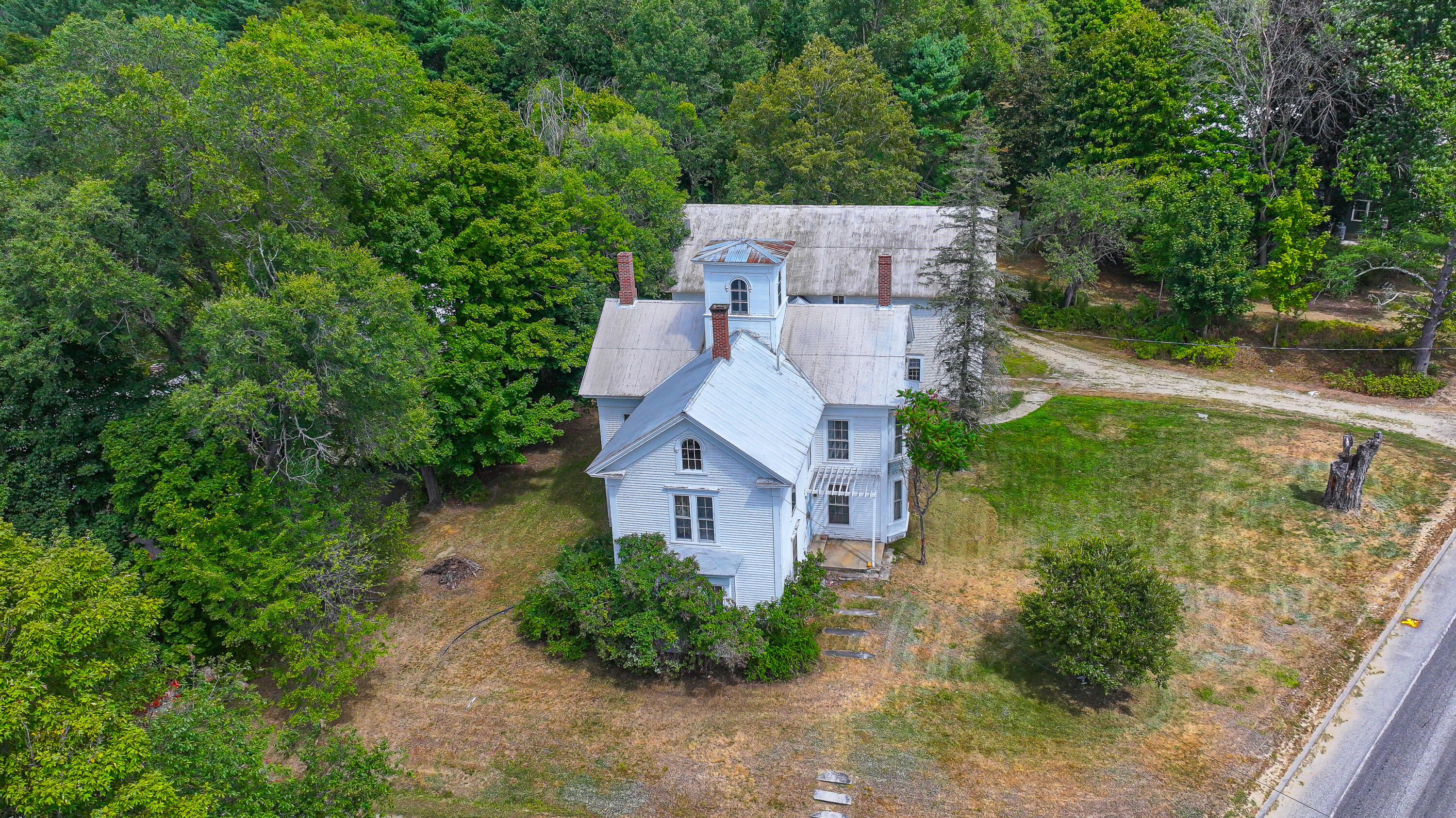 16 Buckfield Road Paris ME 04281