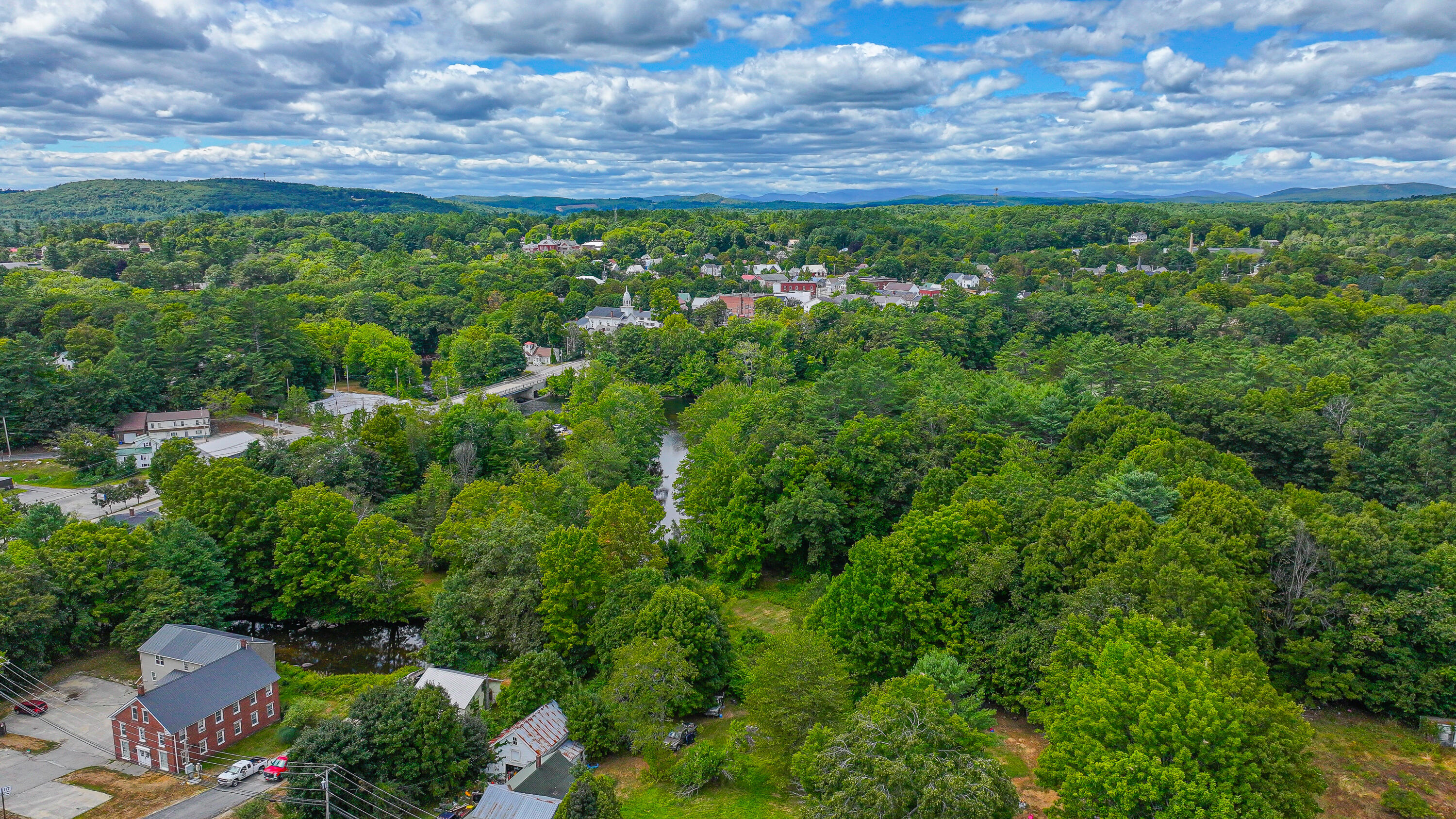 16 Buckfield Road Paris ME 04281