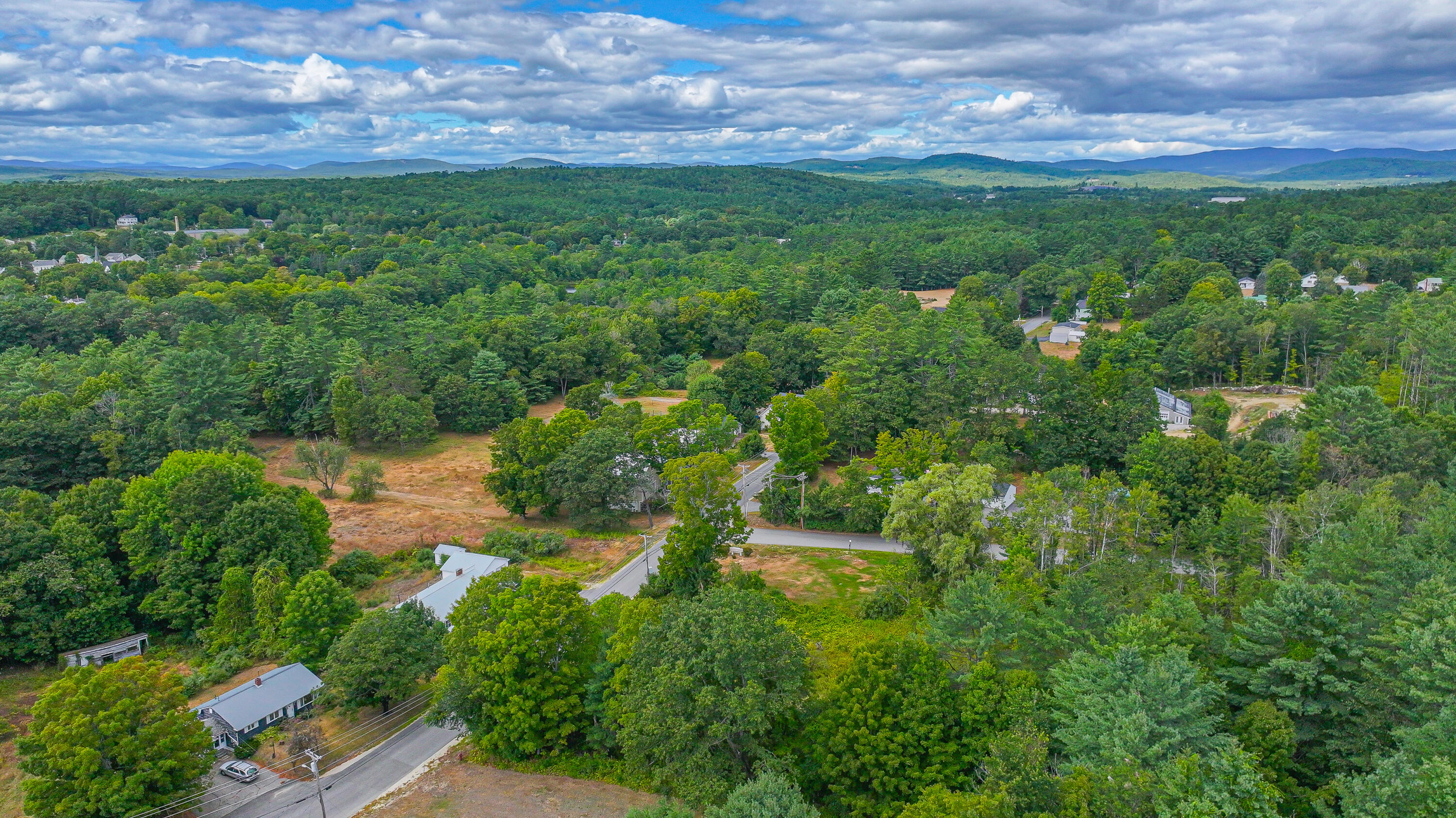 16 Buckfield Road Paris ME 04281