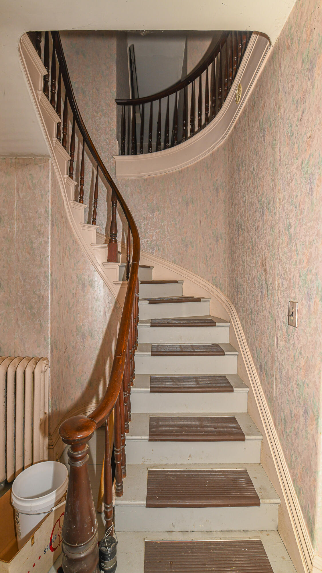 16 Buckfield Road Paris ME 04281