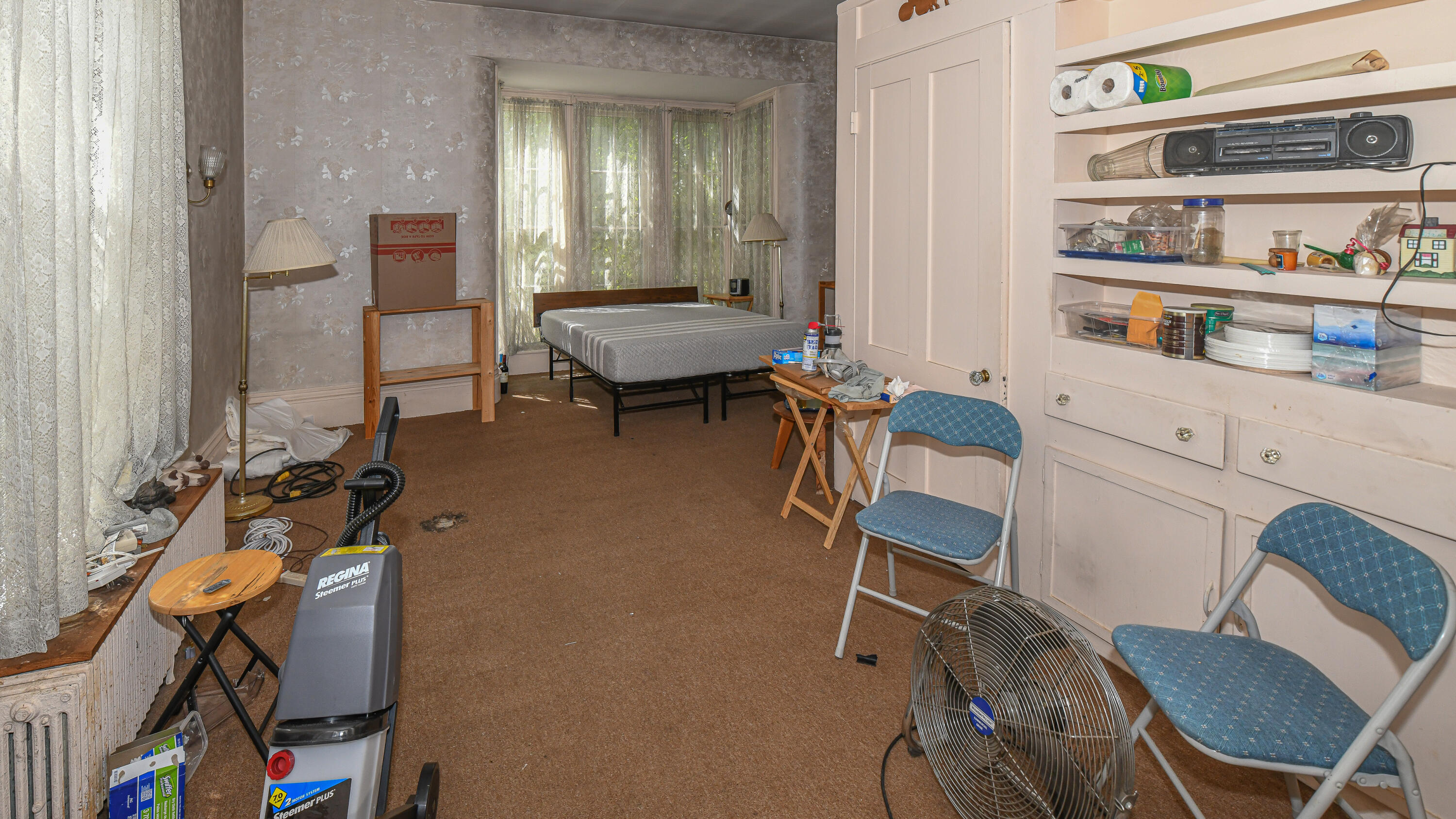 16 Buckfield Road Paris ME 04281