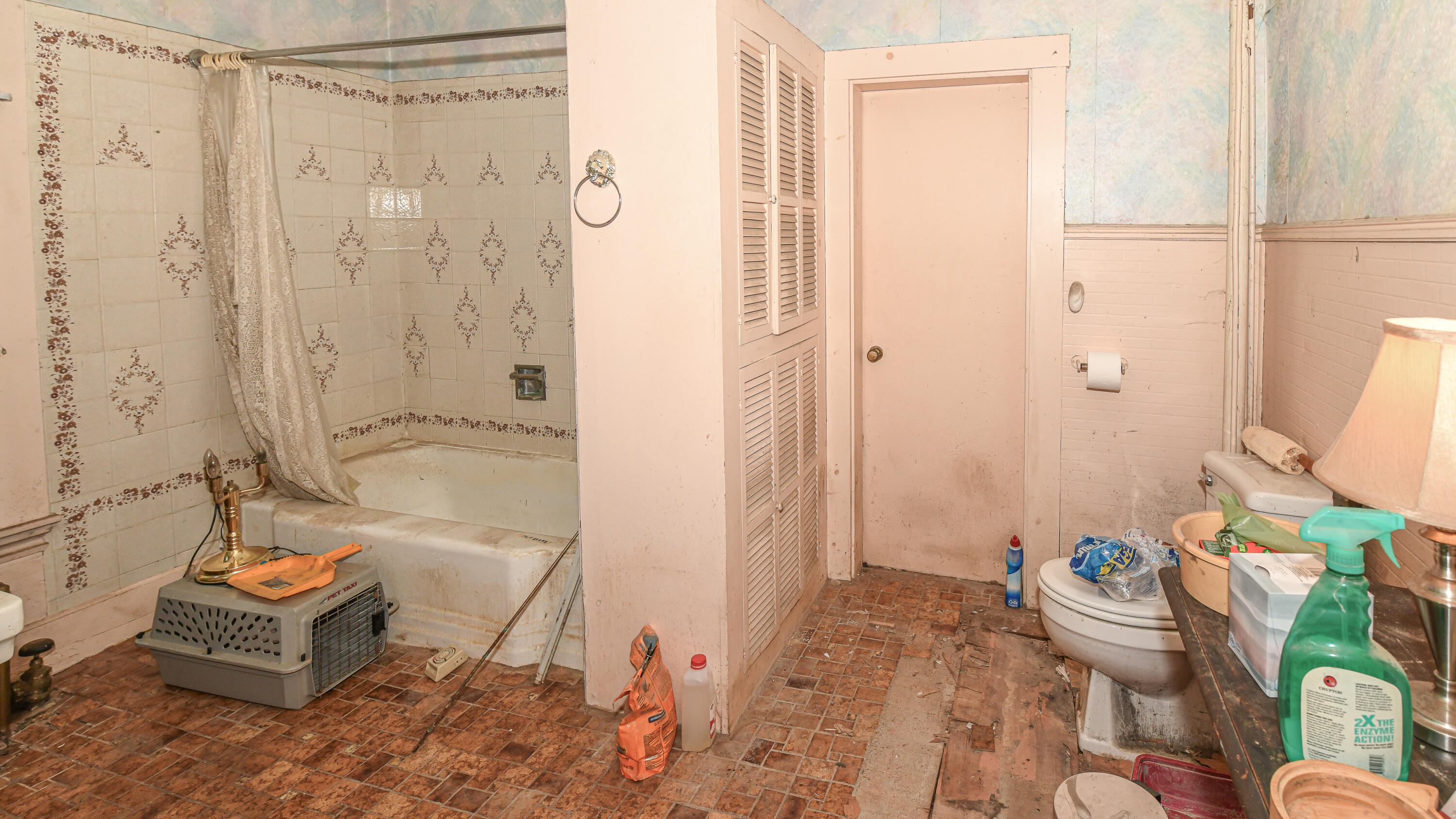 16 Buckfield Road Paris ME 04281