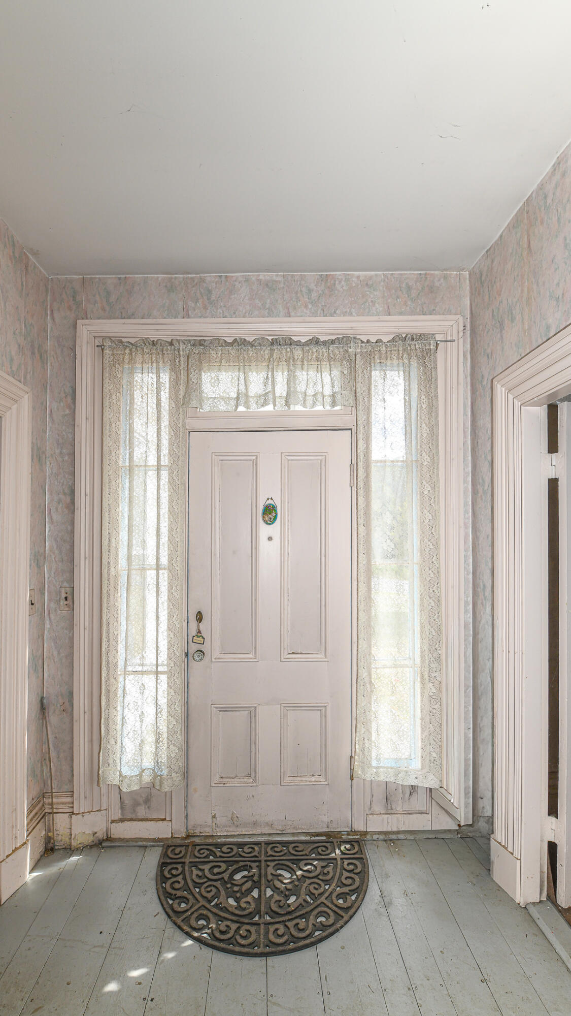 16 Buckfield Road Paris ME 04281