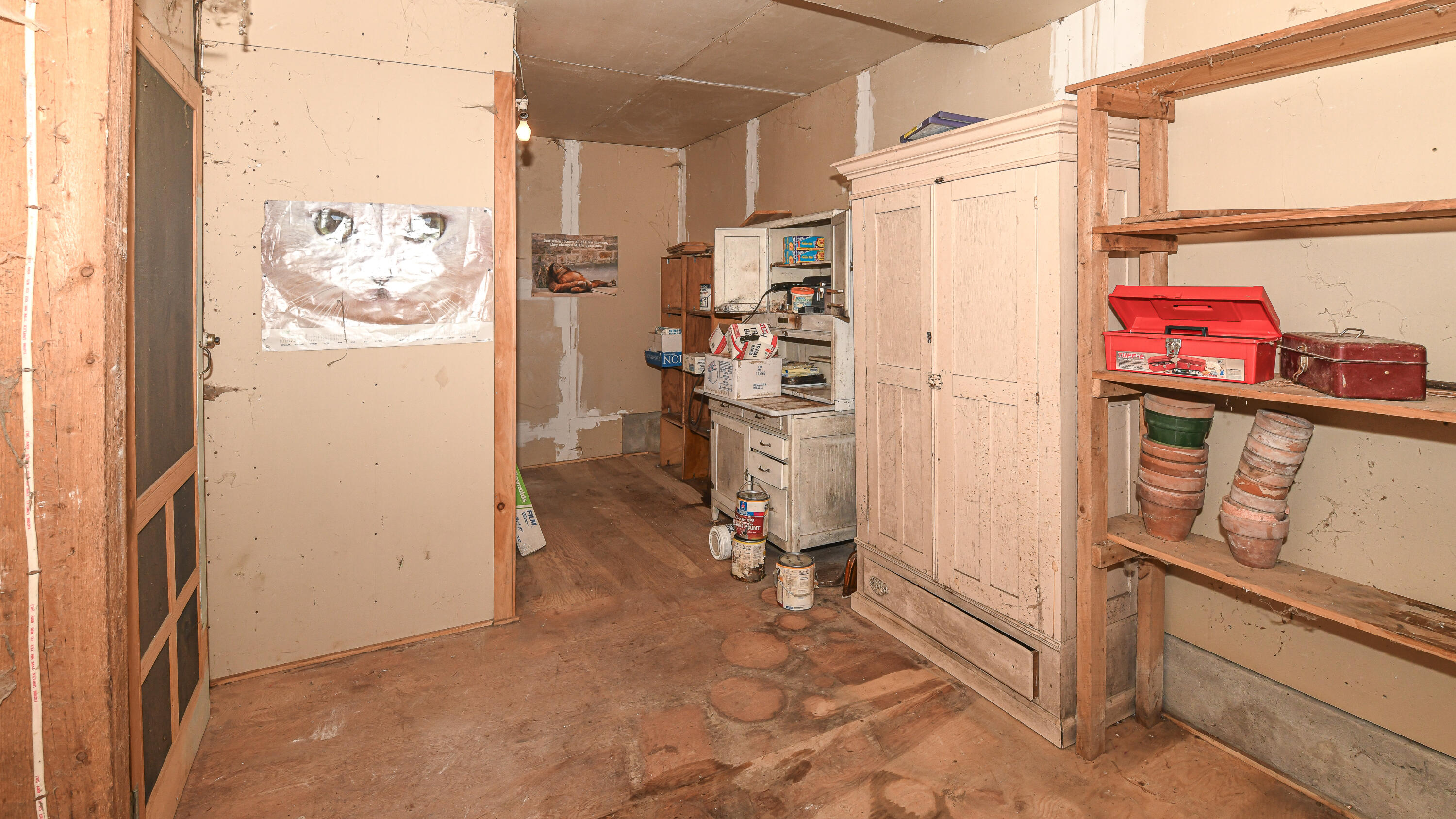 16 Buckfield Road Paris ME 04281