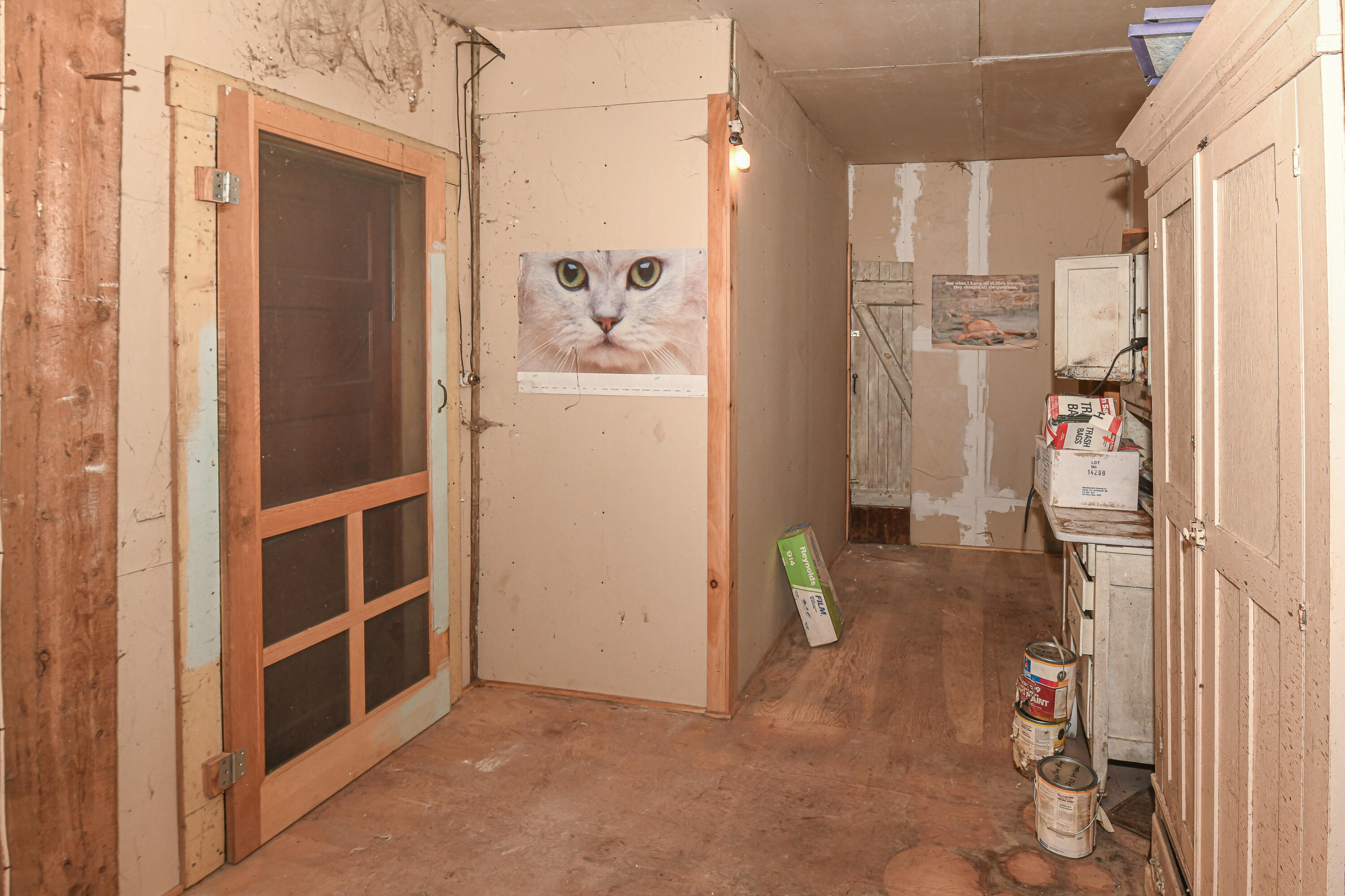 16 Buckfield Road Paris ME 04281