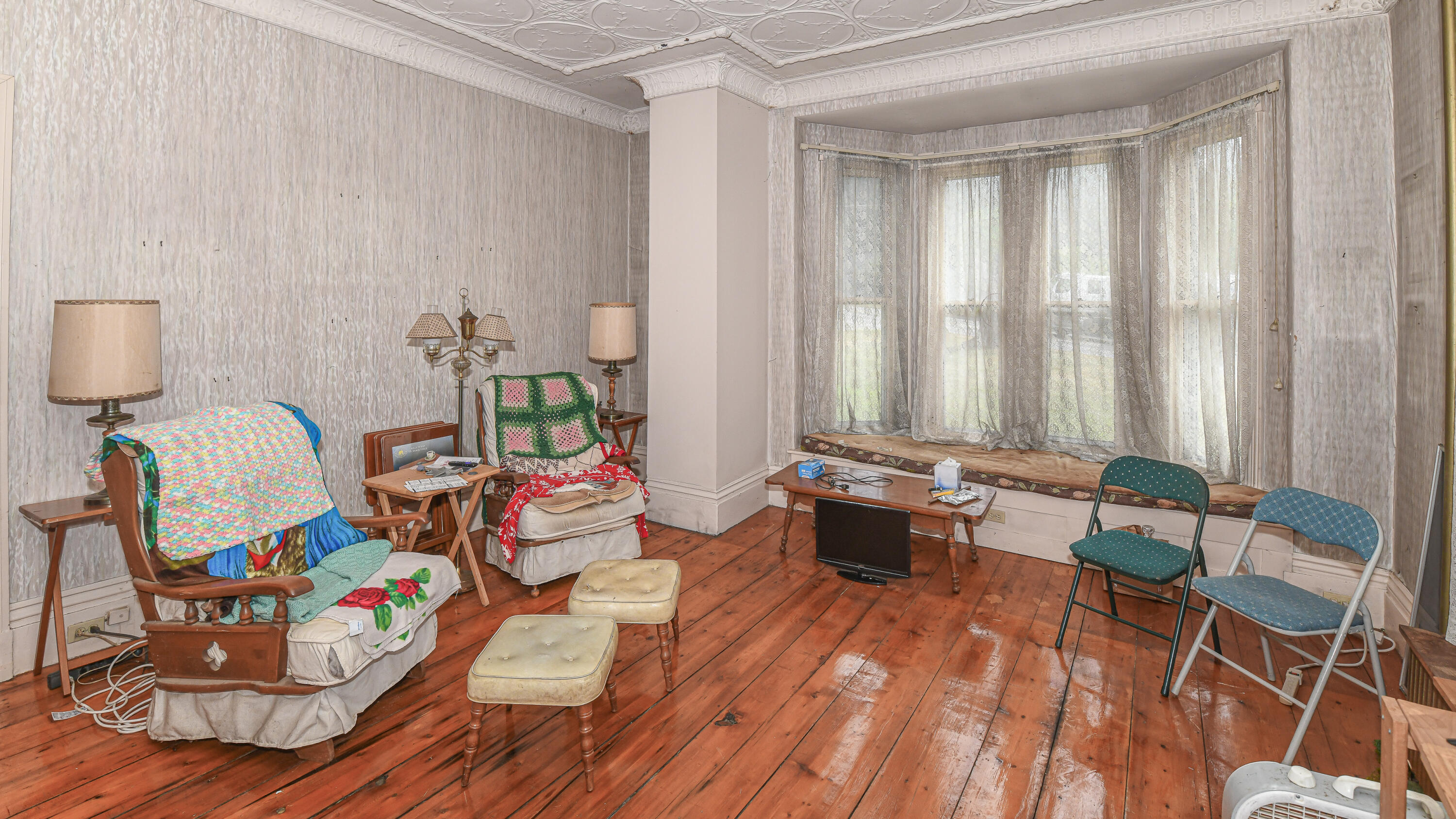 16 Buckfield Road Paris ME 04281