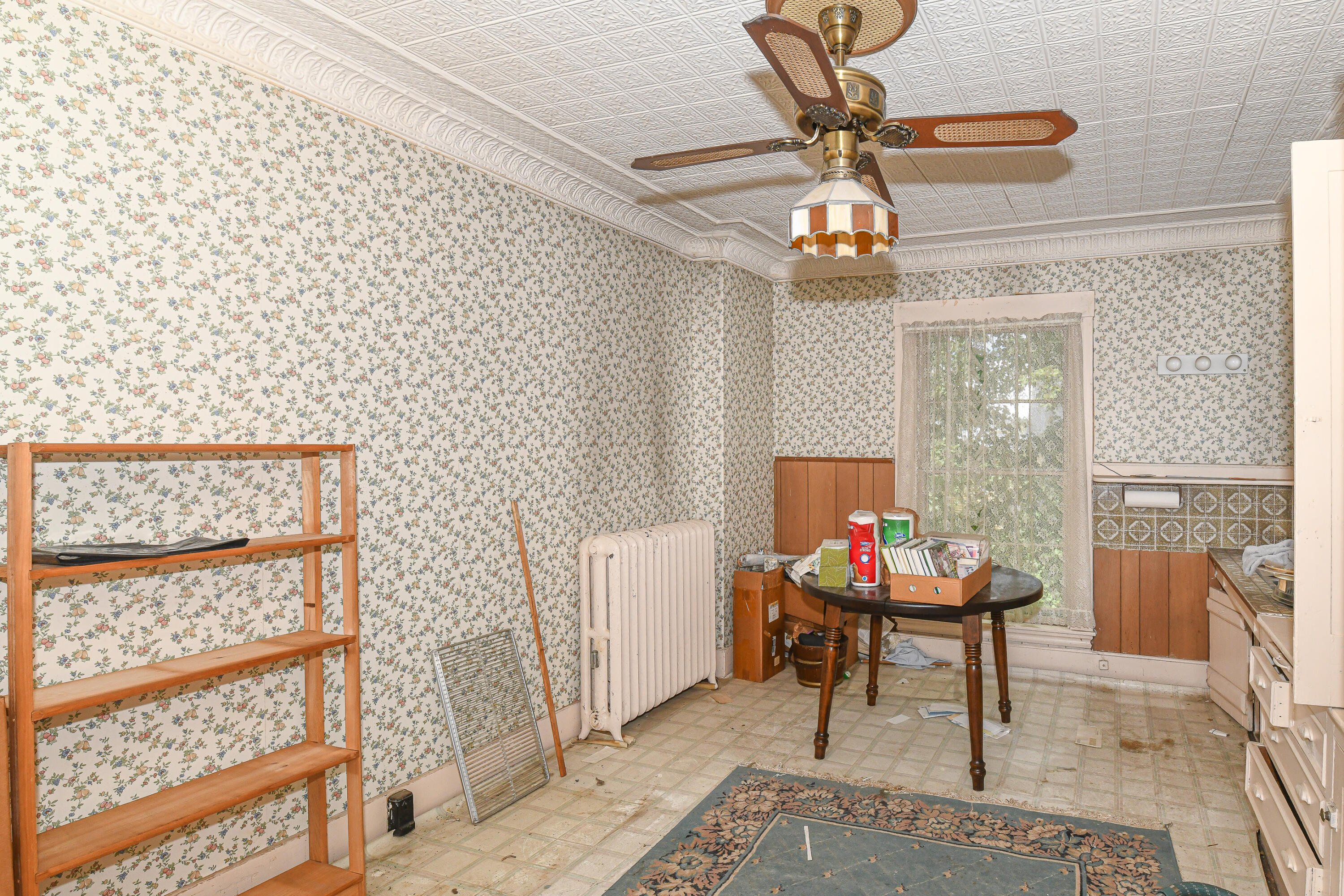 16 Buckfield Road Paris ME 04281