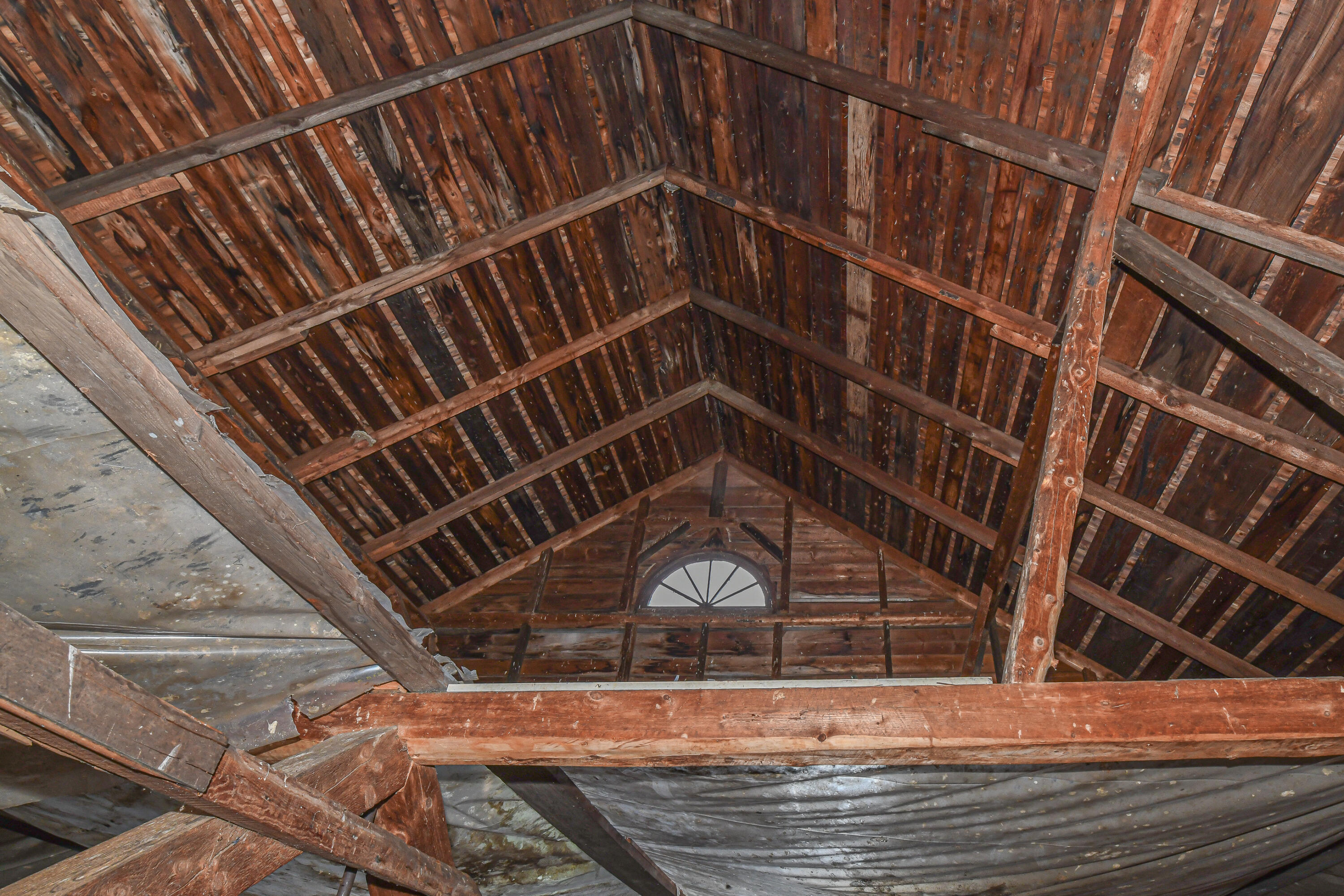 16 Buckfield Road Paris ME 04281