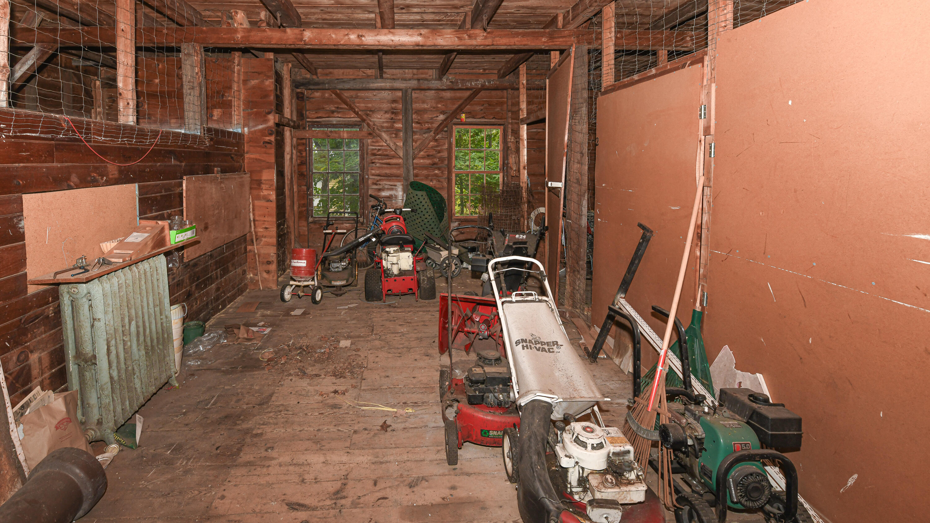 16 Buckfield Road Paris ME 04281