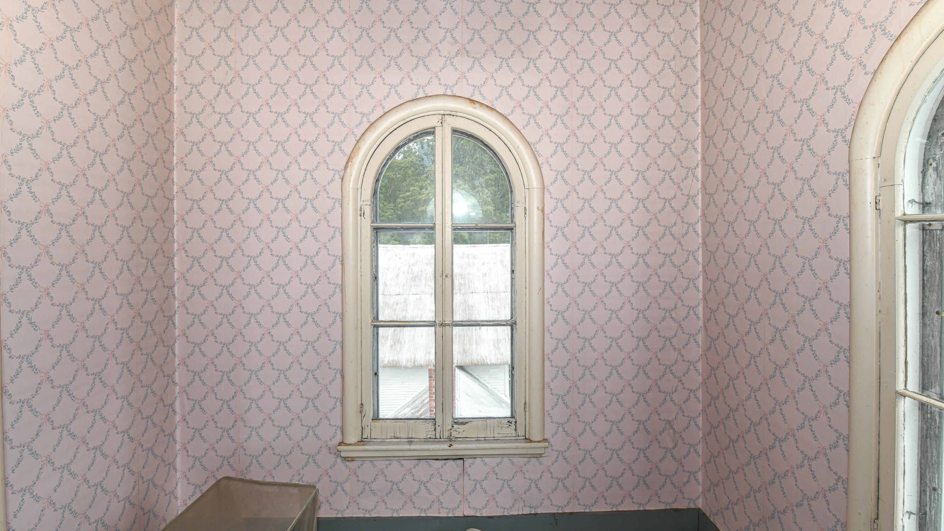 16 Buckfield Road Paris ME 04281