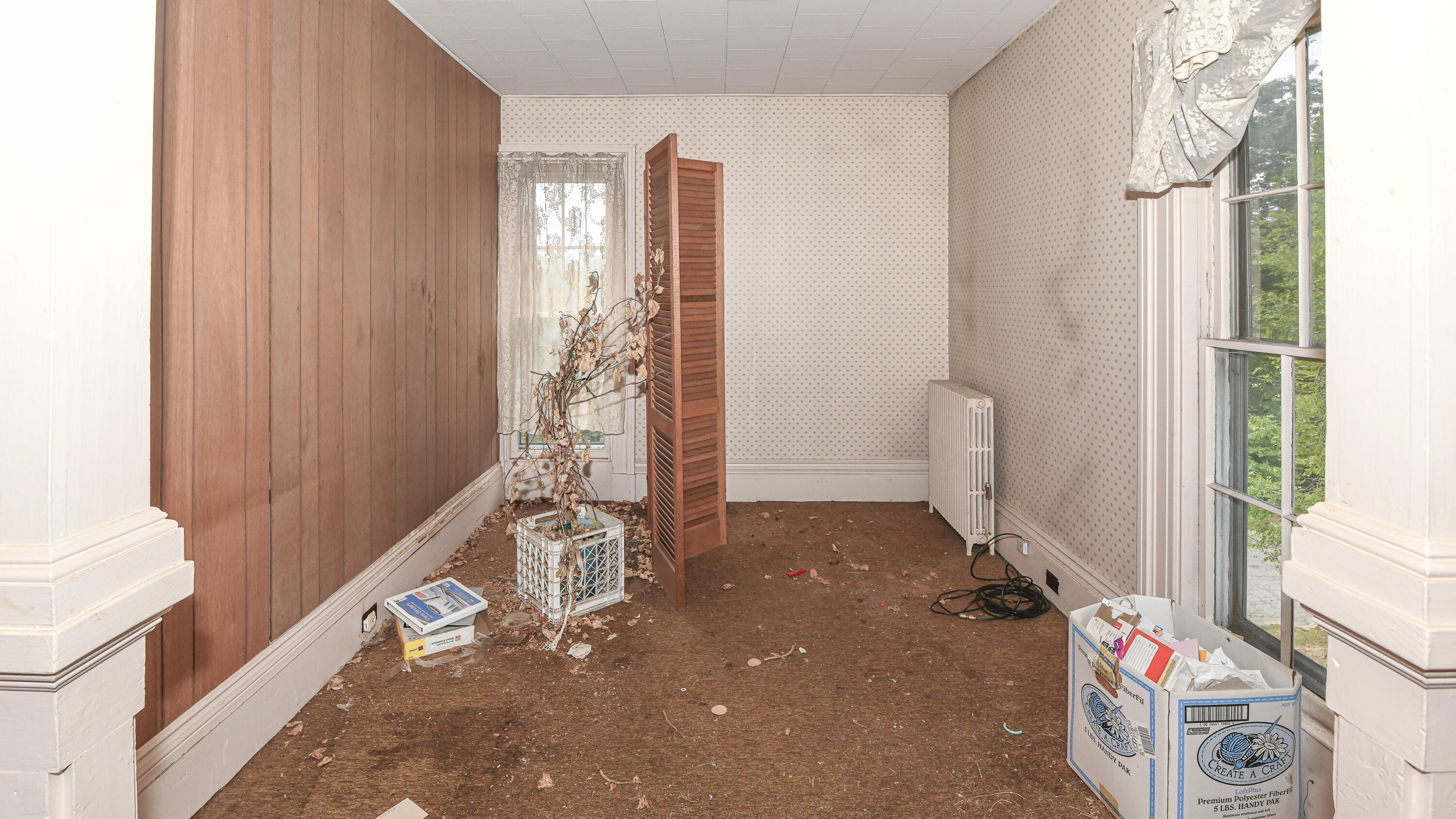 16 Buckfield Road Paris ME 04281