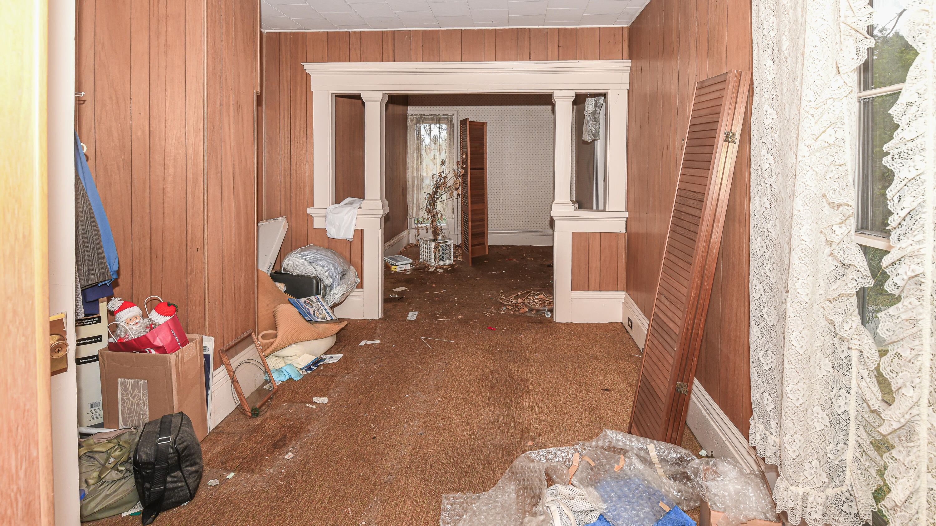 16 Buckfield Road Paris ME 04281