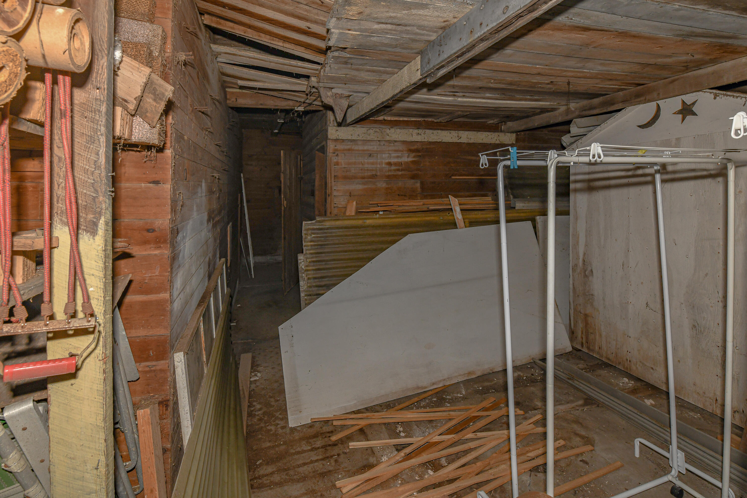 16 Buckfield Road Paris ME 04281